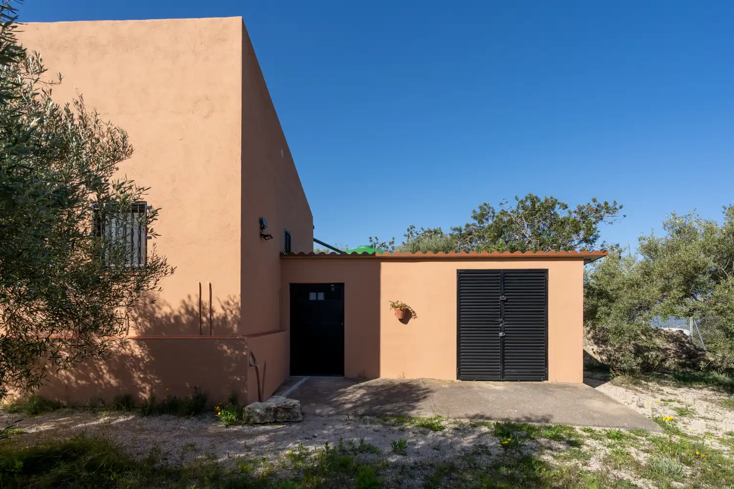 Vista exterior de Casa o xalet en venda en Tortosa amb Jardí privat, Moblat i Rentadora