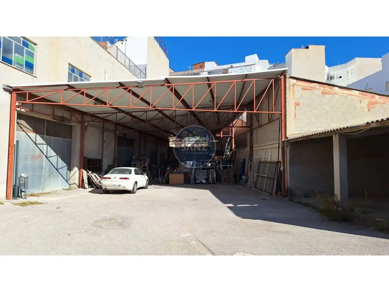Local comercial en alquiler en Calle Miguel de Cervantes, imagen 2