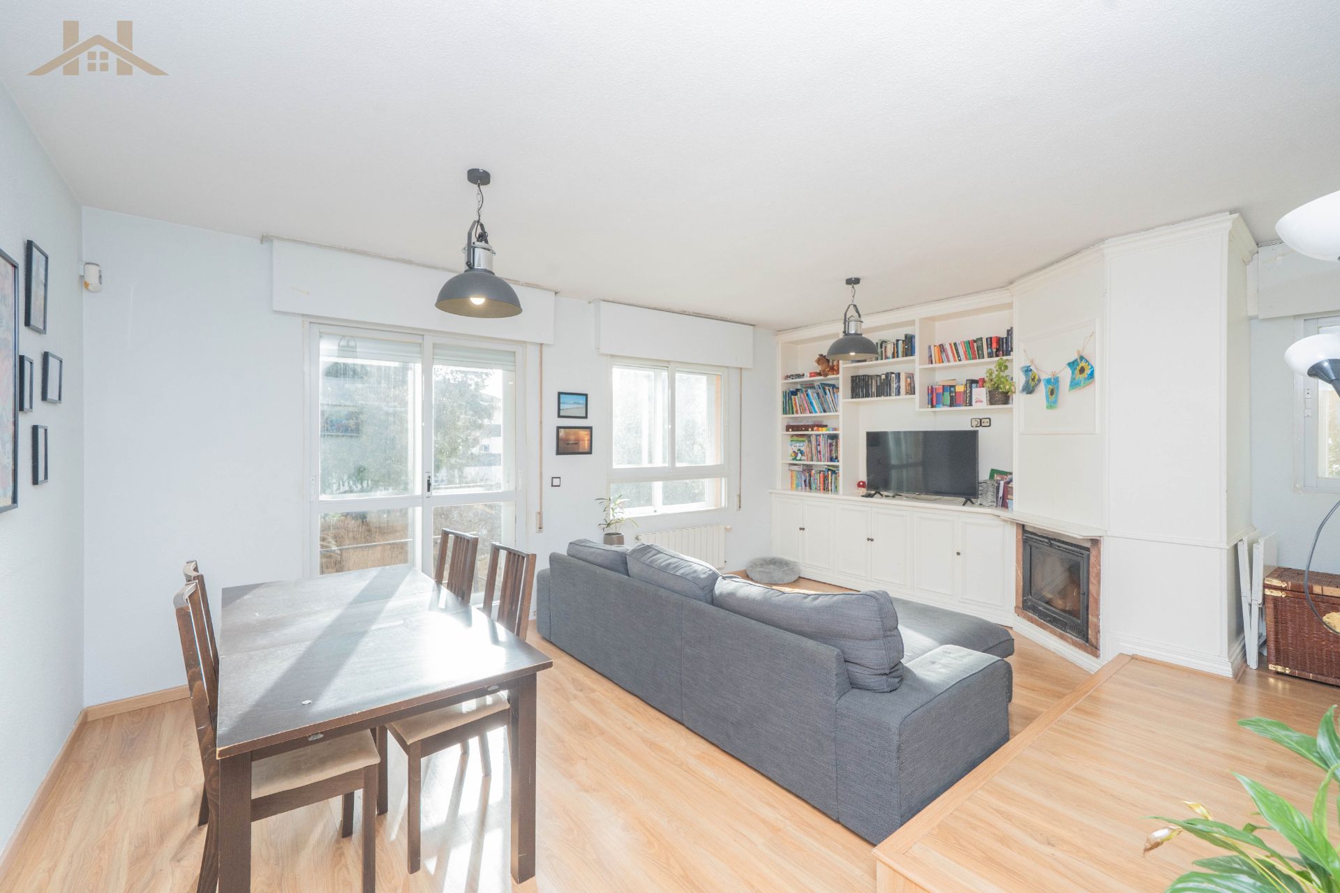 Sala de estar de Casa o chalet en venta en Galapagar con Calefacción, Trastero y Piscina comunitaria