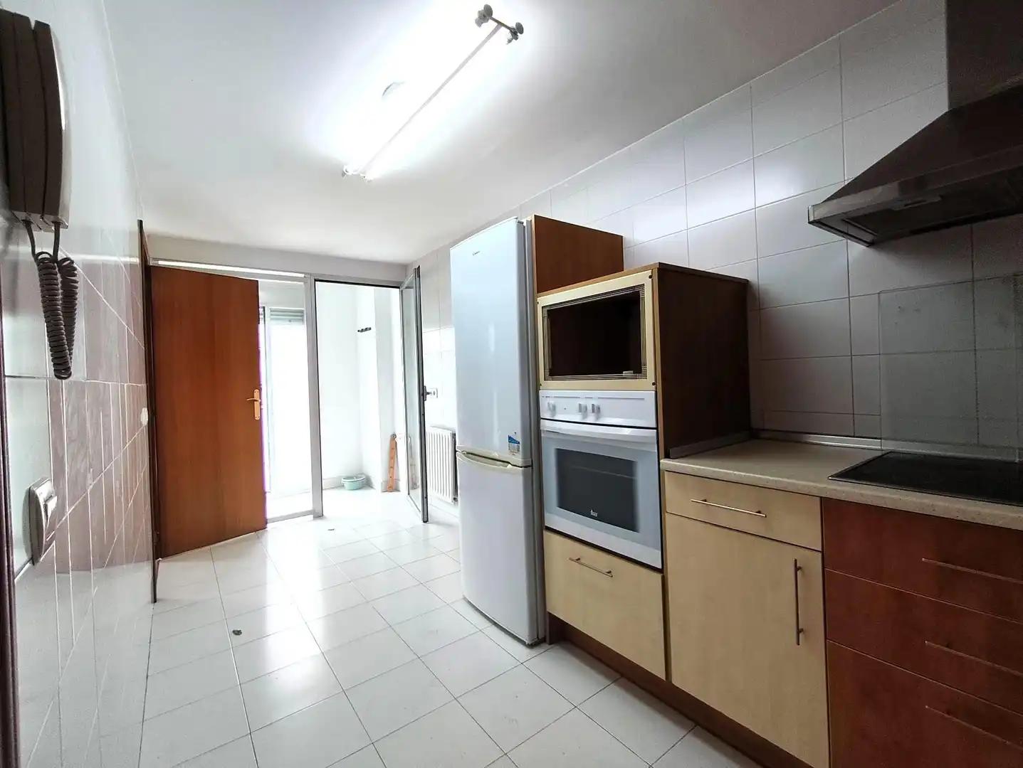 Küche von Wohnung zum Verkauf in Camargo mit Heizung, Abstellraum und Balkon