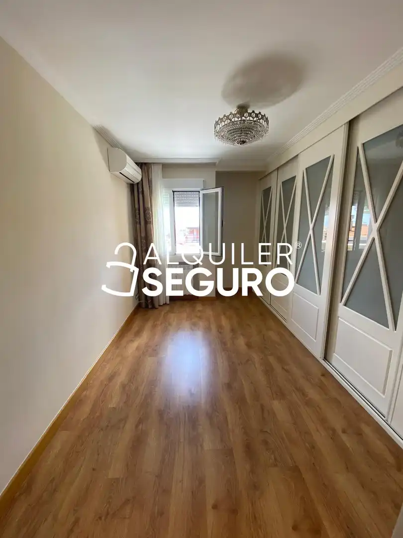Bedroom of Flat for rent in Guadalajara  with Air Conditioner, Heating and Terrace
