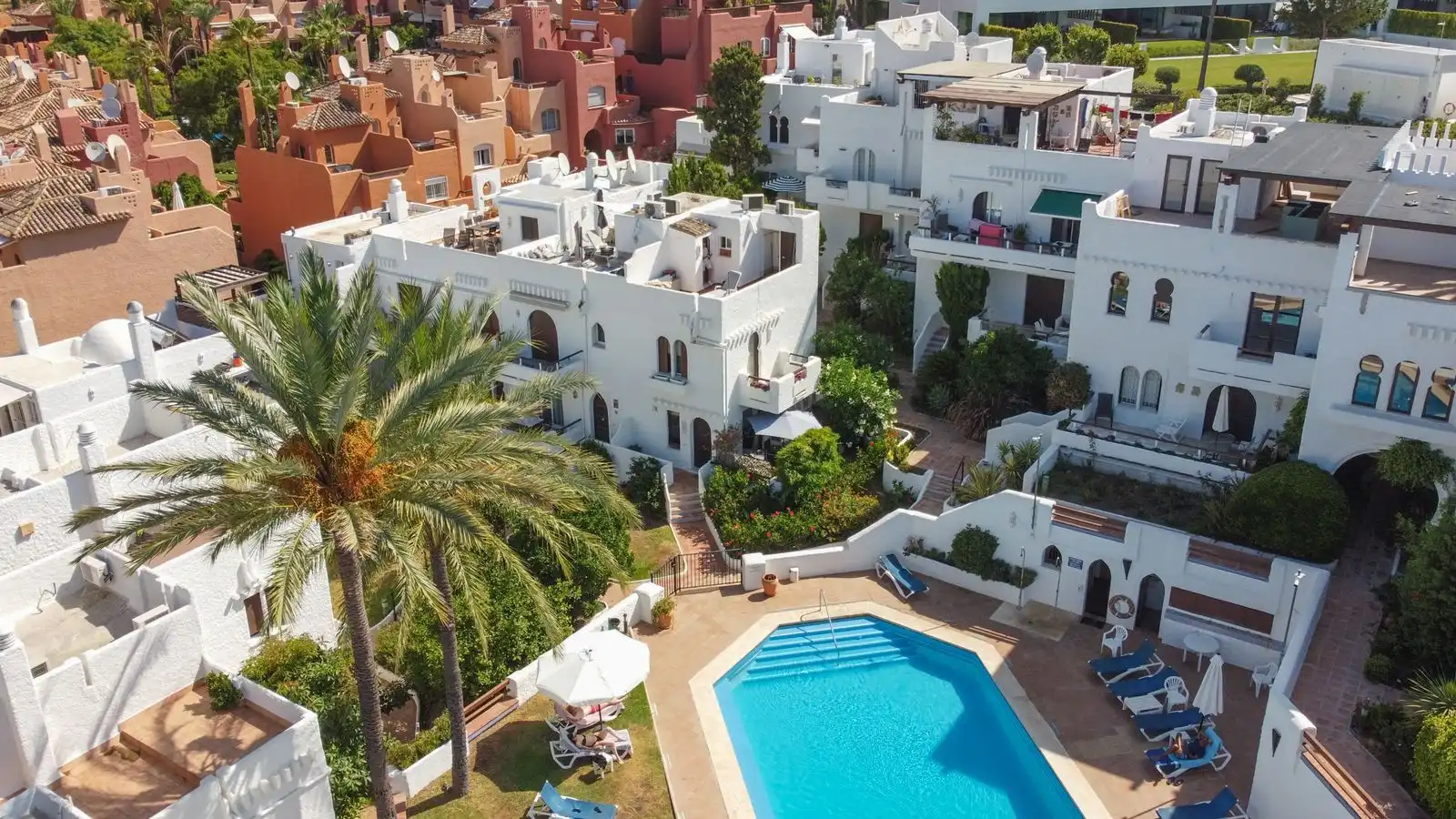 Vivienda con piscina en venta en Urbanización la Alzambra 11, imagen 25
