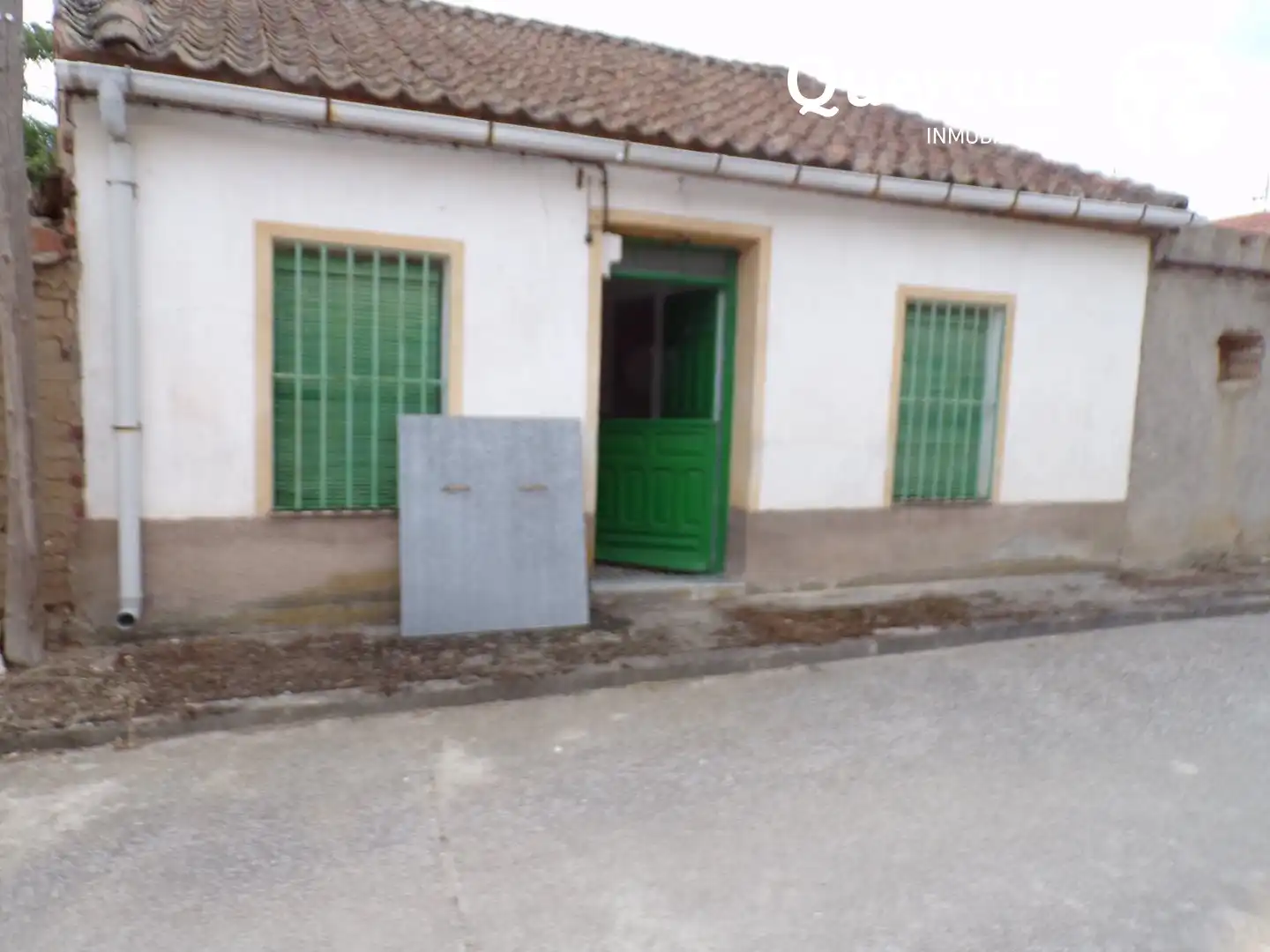 Vista exterior de Casa o xalet en venda en Marazoleja amb Calefacció