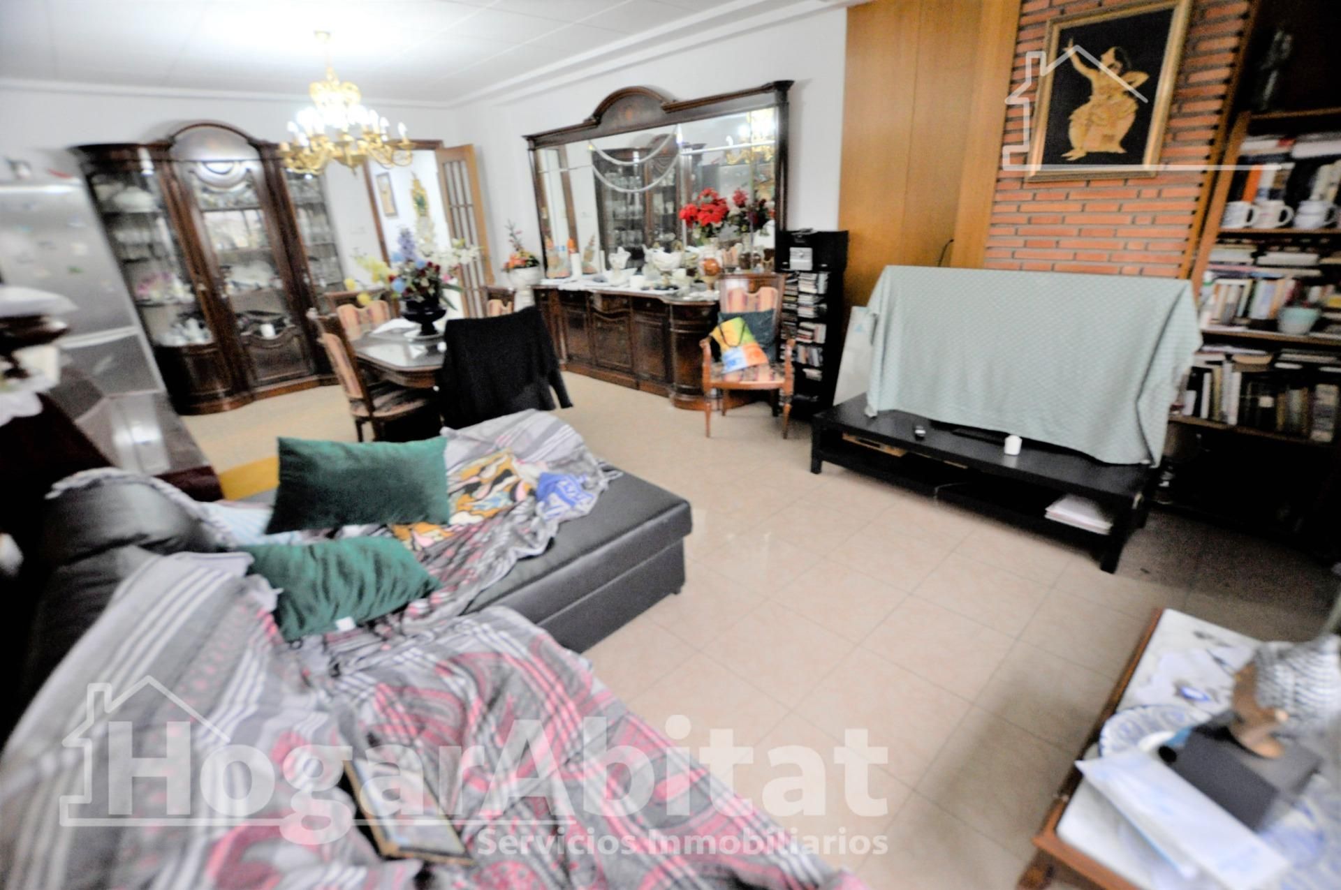 Bedroom of Flat for sale in  Valencia Capital  with Air Conditioner