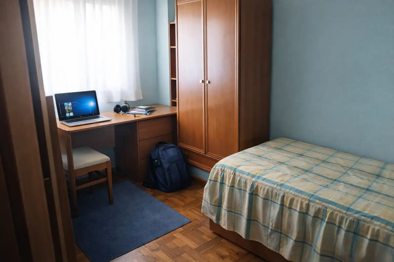 Habitación de Piso de alquiler en Santander con Calefacción, Terraza y Amueblado
