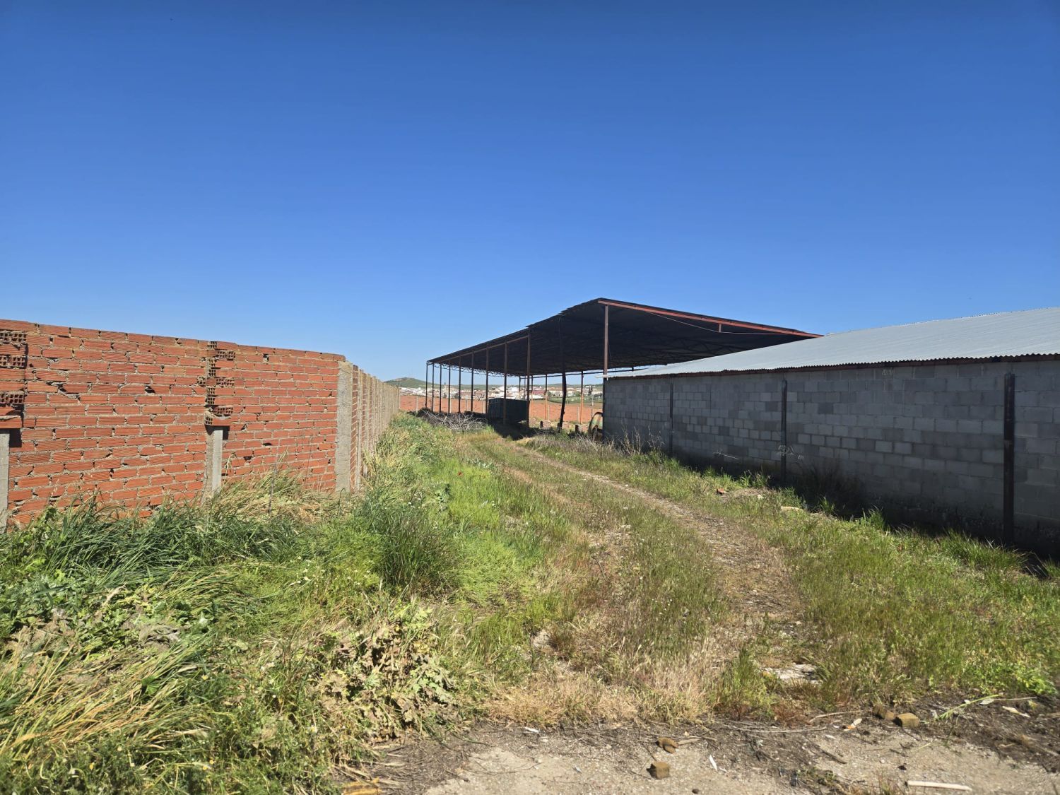 Country house for sale in Urda