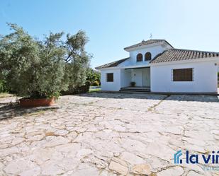Exterior view of House or chalet for sale in Villanueva de Tapia  with Air Conditioner and Swimming Pool