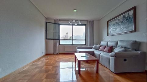 Foto 2 de Pis en venda a Calle José María de la Puente, Los Vadillos - R. Sanitaria - Pozanos, Burgos Capital