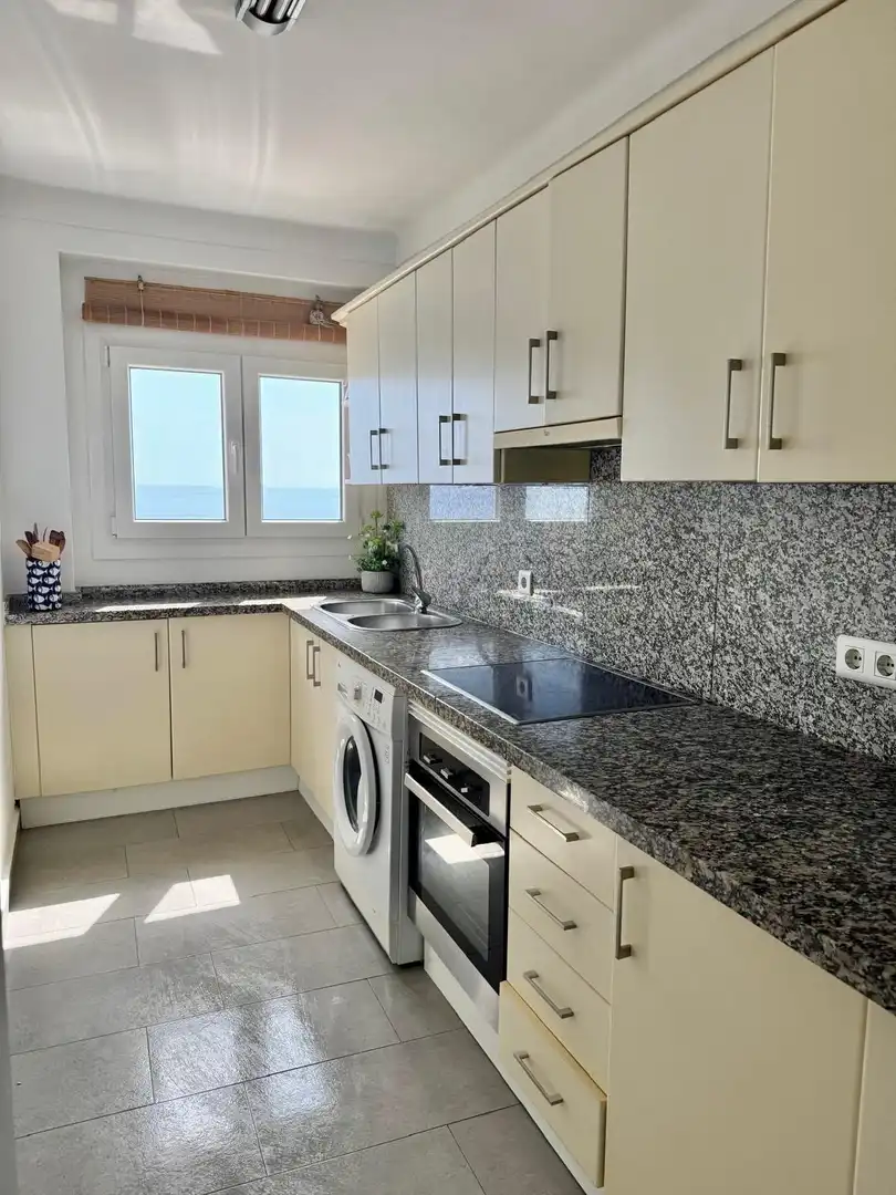 Apartments for rent in Urbanizacion Urbanización Pueblo Nuevo, Algarrobo Costa
