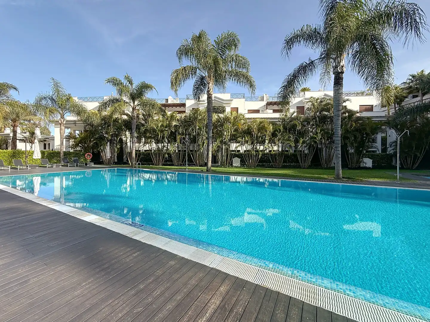 Piscina de Apartament en venda en Estepona amb Aire condicionat, Terrassa i Piscina