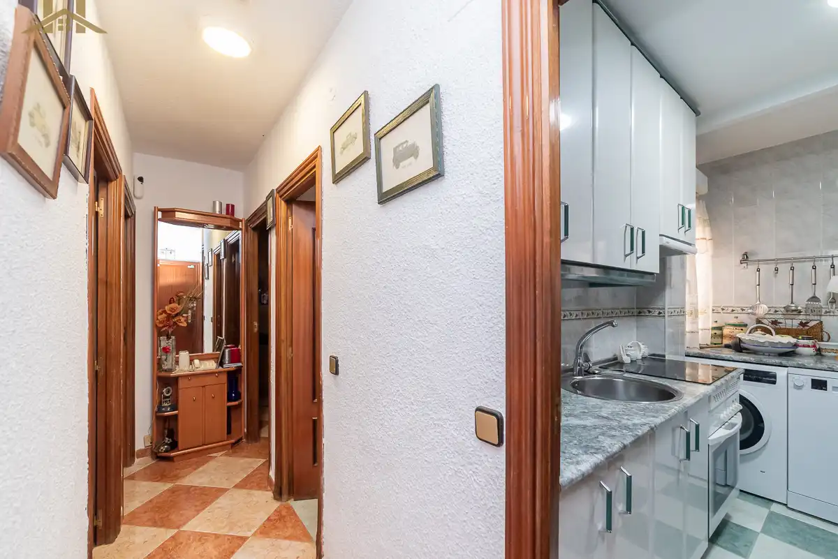 Cuina de Pis en venda en Alcorcón amb Calefacció, Moblat i Forn