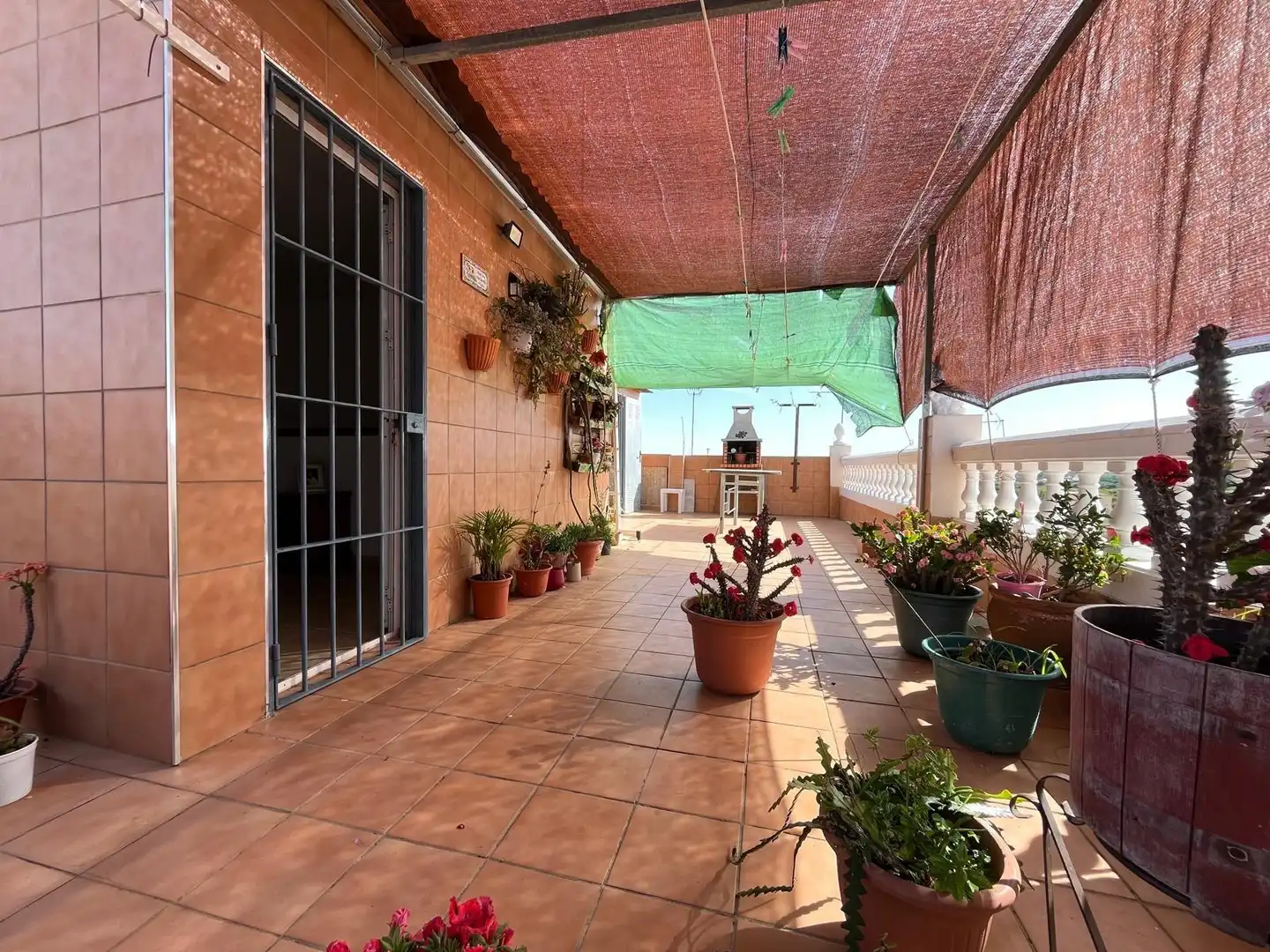 Terrassa de Casa o xalet en venda en Dos Hermanas amb Aire condicionat, Terrassa i Traster