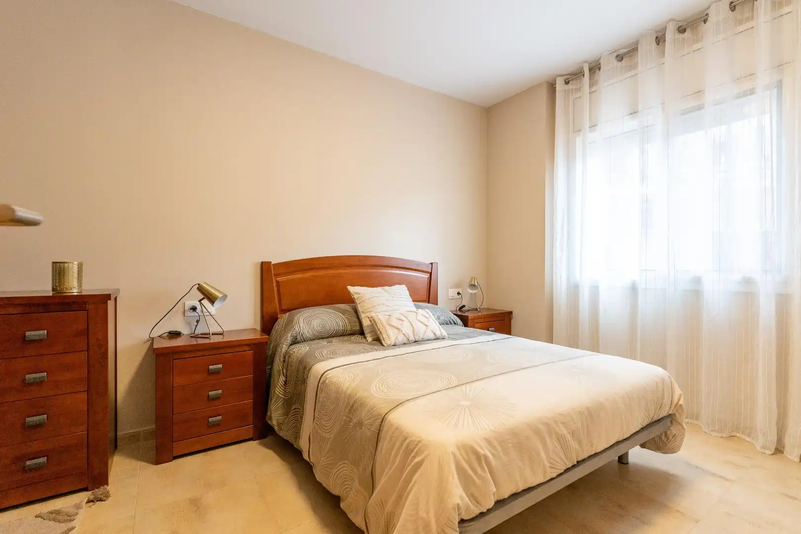 Schlafzimmer von Wohnung zur Miete in Reus mit Möbliert und Balkon