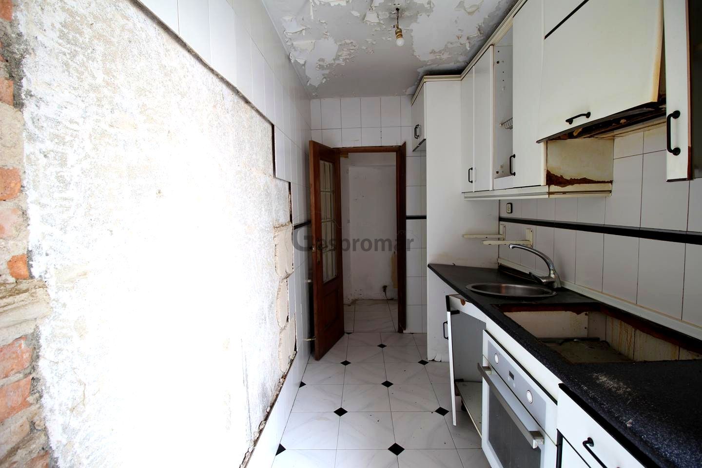 Cocina de Piso en venta en  Madrid Capital con Calefacción