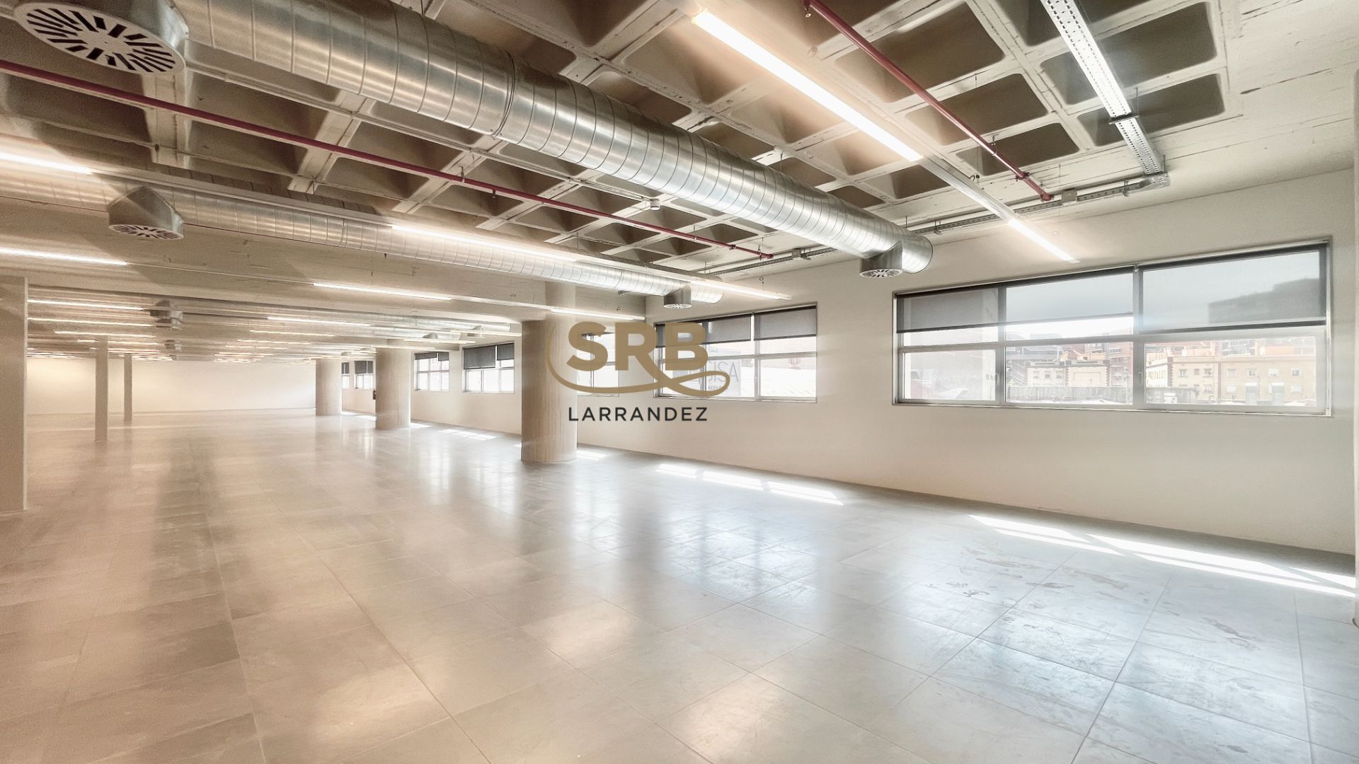 Oficina de alquiler en Carrer d'Enric Granados, El Gall