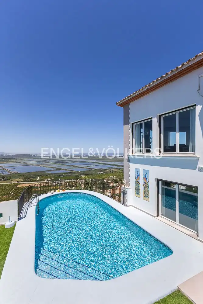 Villa mit Pool zum Verkauf in Pego