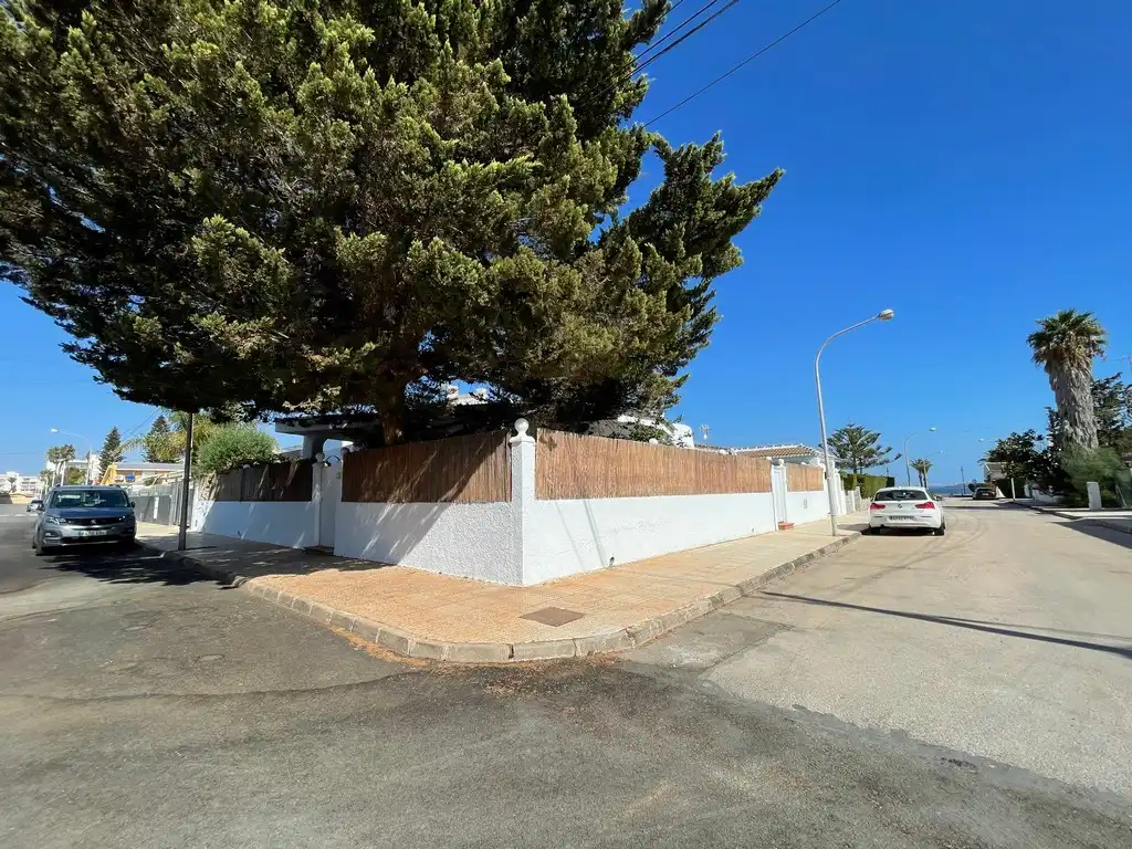 Houses for sale in Islas Menores - Mar de Cristal