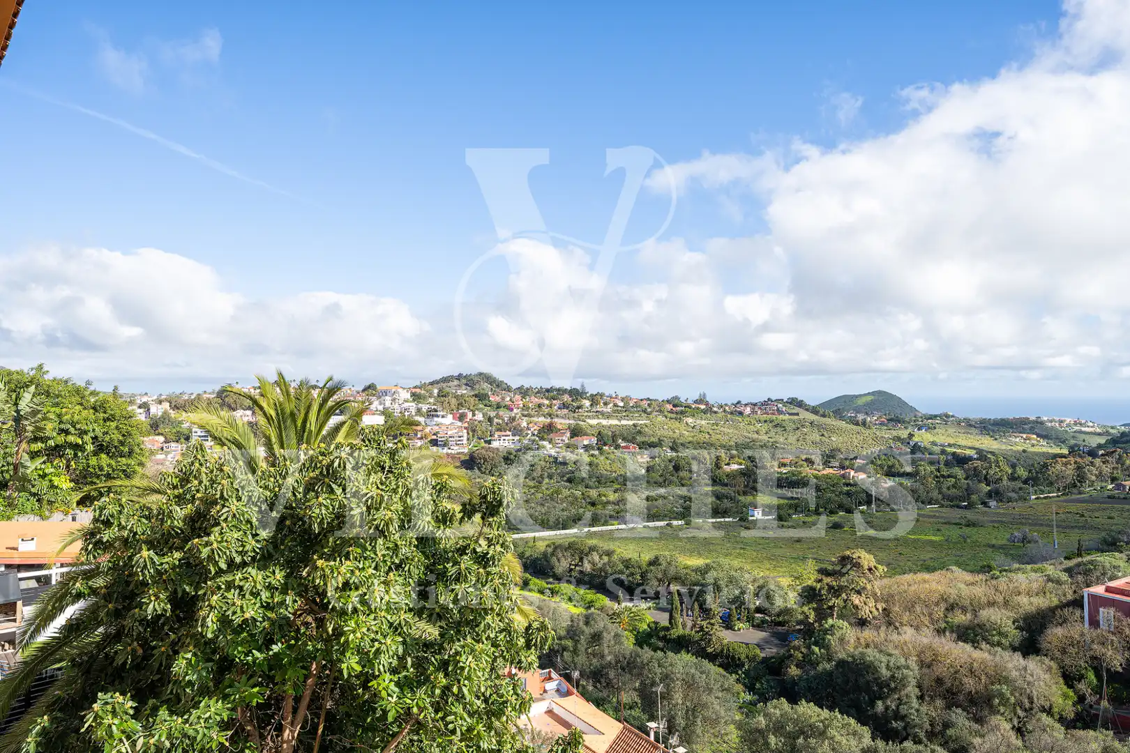 Vista exterior de Casa adosada en venda en Santa Brígida amb Aire condicionat, Jardí privat i Terrassa