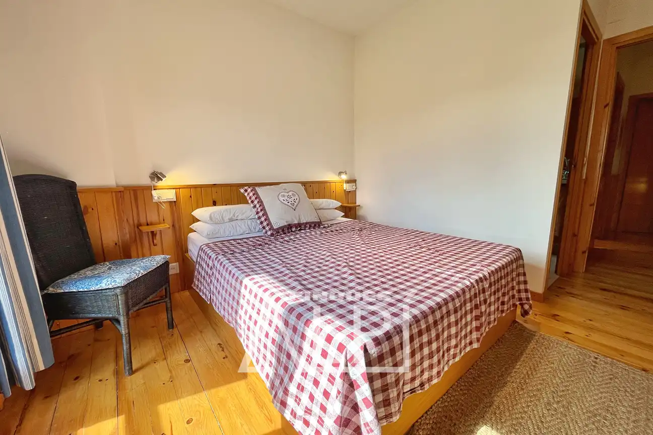 Bedroom of Detached homes for sale in Prats i Sansor  with Heating, Private garden and Parquet flooring