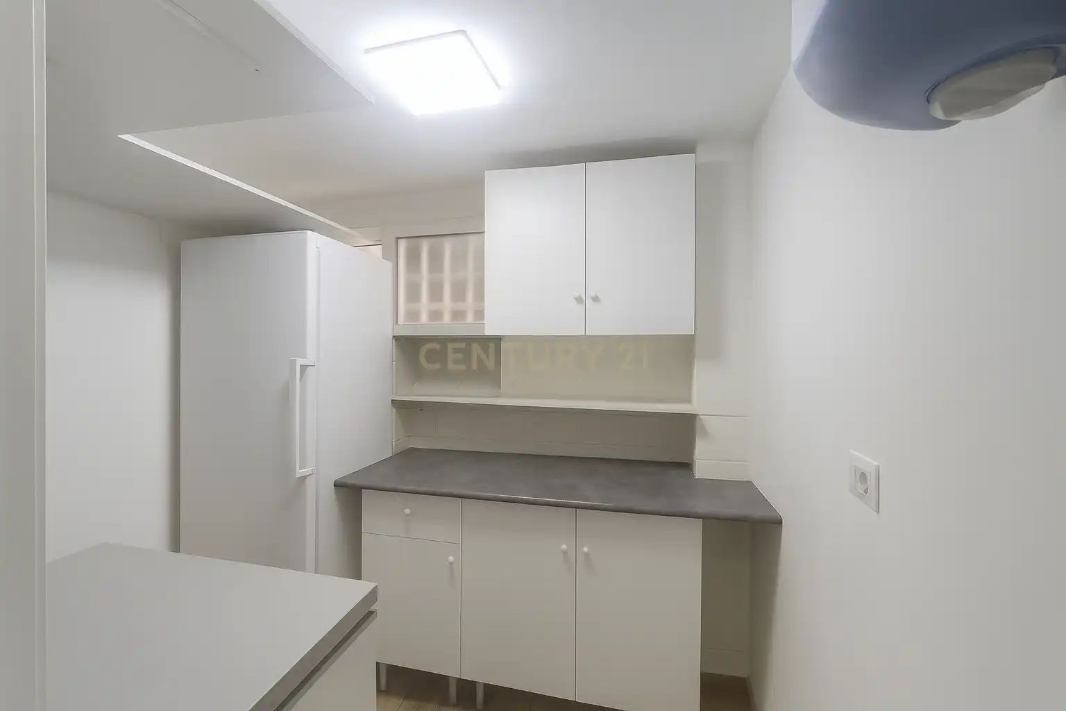 Cocina de Local en venta en Cáceres con Aire acondicionado