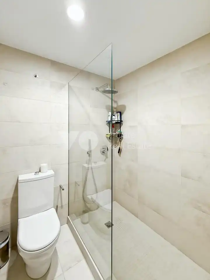 Bathroom of Houses for sale in Villanueva de la Cañada  with Air Conditioner, Heating and Private garden