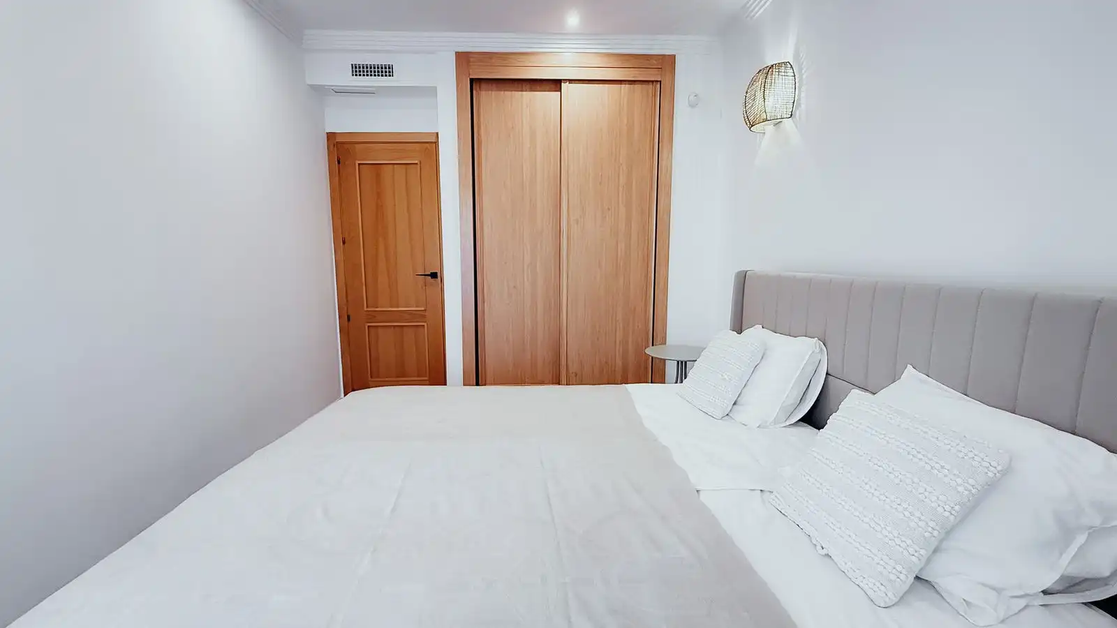 Piso con piscina en venta en Estepona Pueblo, imagen 35