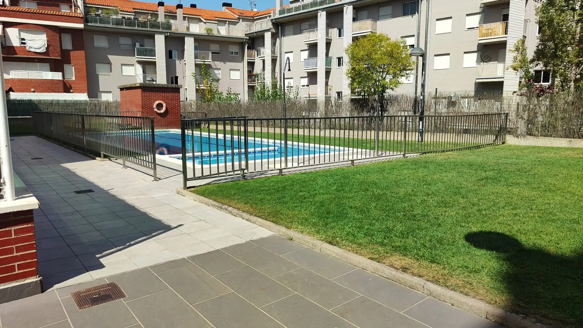 Piscina de Apartament en venda en Villamediana de Iregua amb Calefacció, Jardí privat i Terrassa
