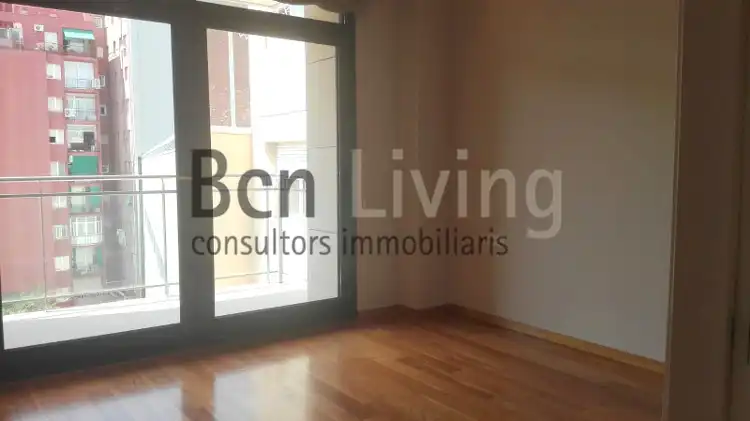 Sala de estar de Piso de alquiler en Barcelona con Aire acondicionado, Parquet y Terraza