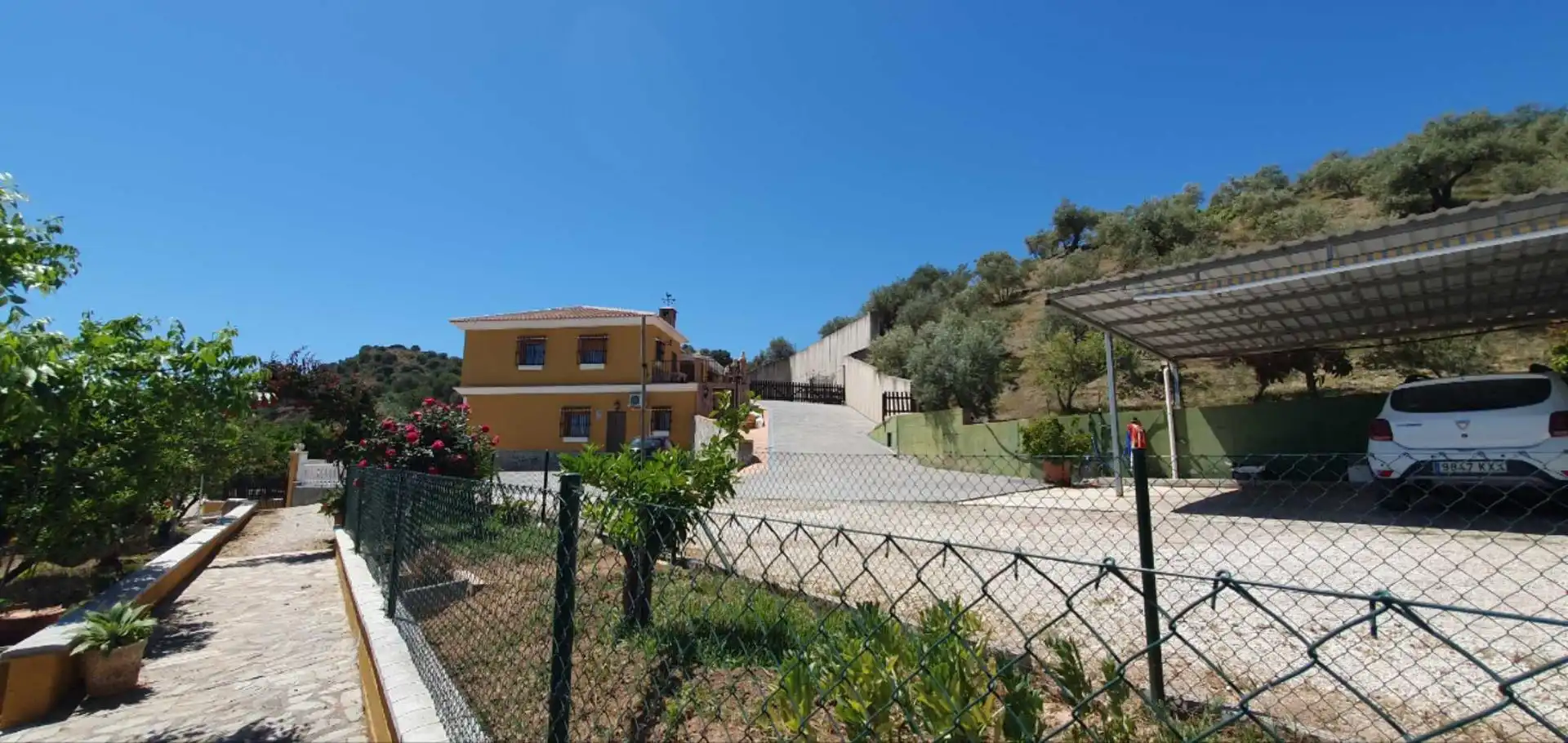 Vista exterior de Finca rústica en venda en Málaga amb Aire condicionat, Calefacció i Jardí privat