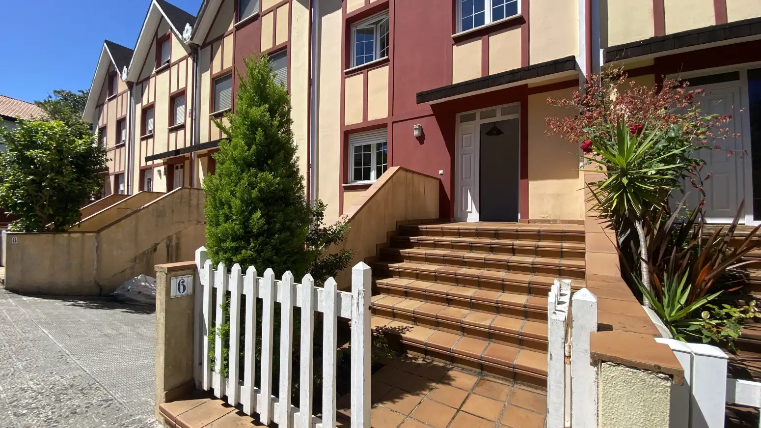 Exterior view of Detached homes for sale in Medio Cudeyo  with Heating and Private garden