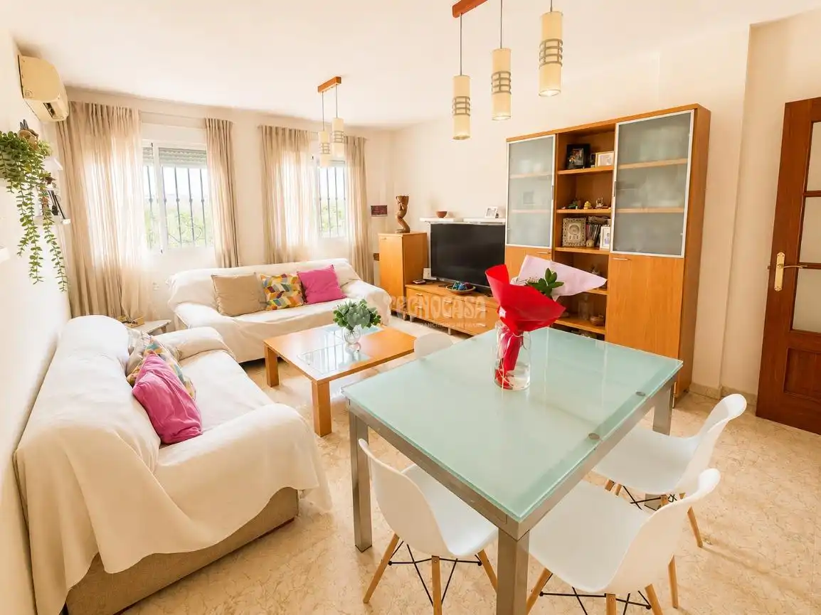 Living room of Flat for sale in Armilla  with Air Conditioner and Heating