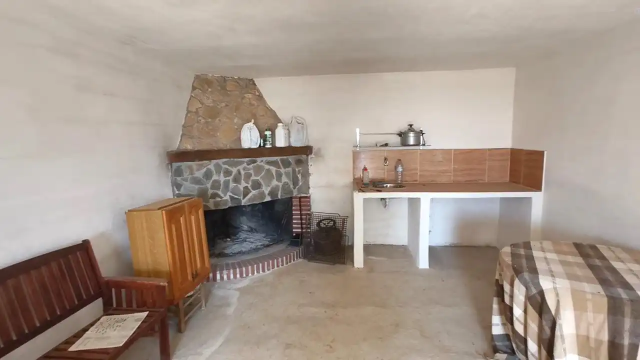 Cuina de Finca rústica en venda en Turón amb Jardí privat