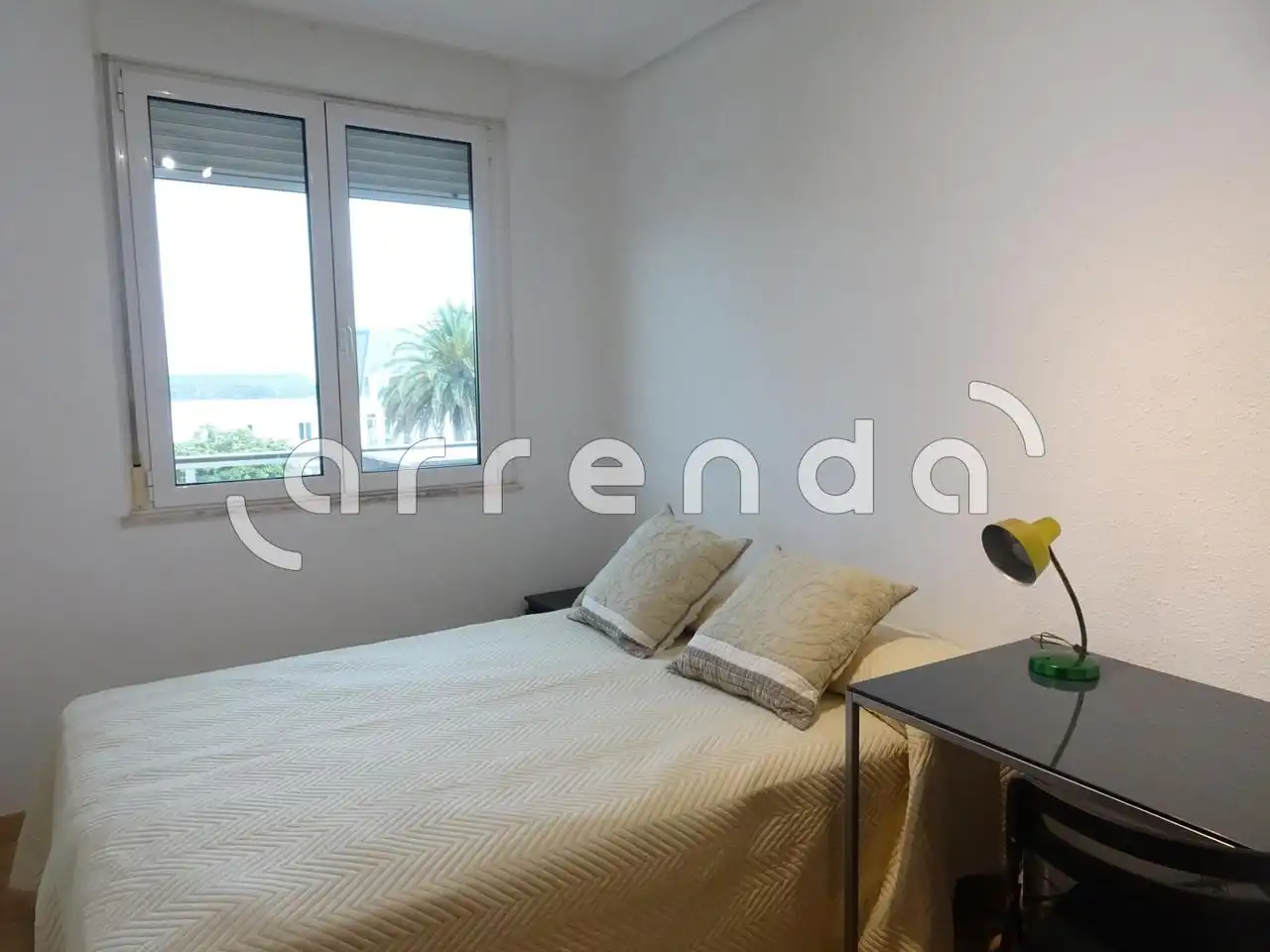 Schlafzimmer von Wohnung zur Miete in Santander mit Heizung, Terrasse und Möbliert