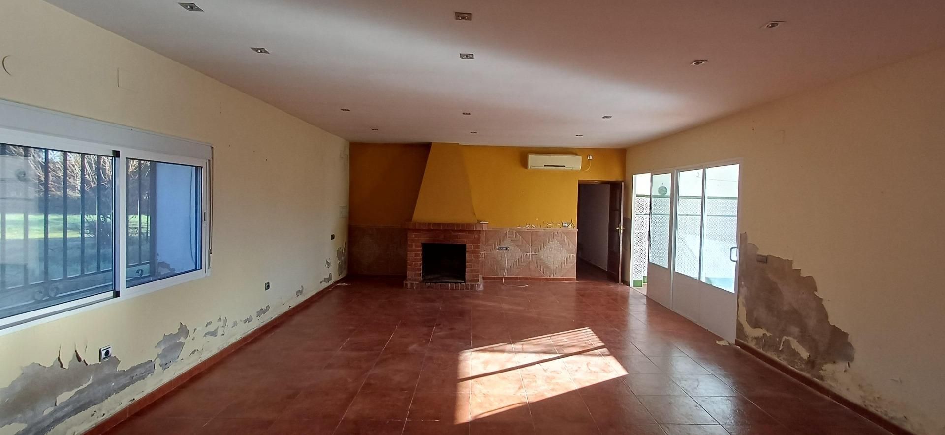 Sala d'estar de Casa o xalet en venda en Alcollarín amb Piscina comunitària