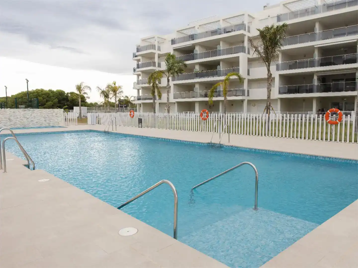 Piscina de Pis de lloguer en Vera amb Aire condicionat, Piscina i Balcó