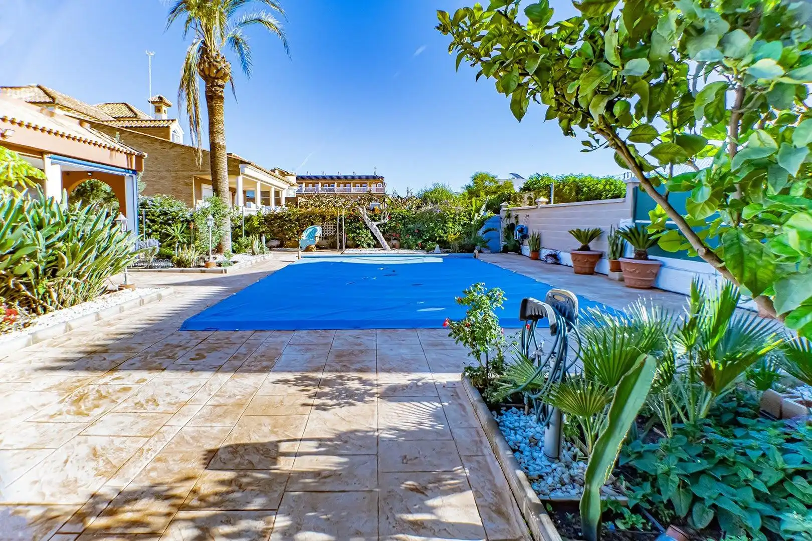 Piscina de Casa o chalet en venta en Roquetas de Mar con Aire acondicionado, Calefacción y Jardín privado