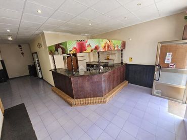 Local comercial en venda a C. Tres de Noviembre