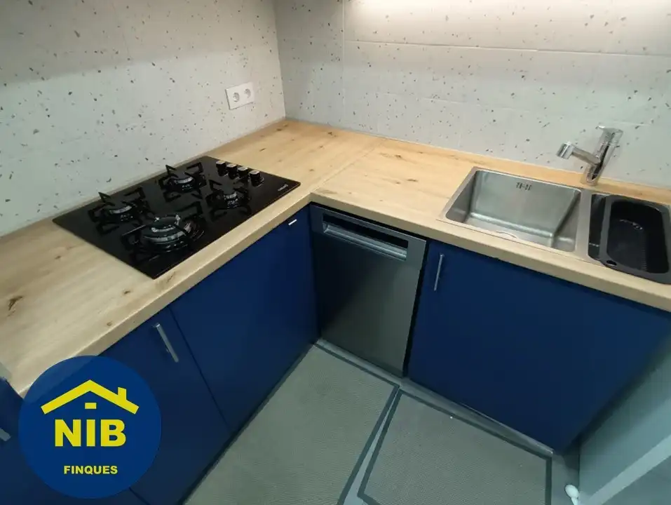 Cocina de Piso en venta en Barcelona con Calefacción, Parquet y Horno