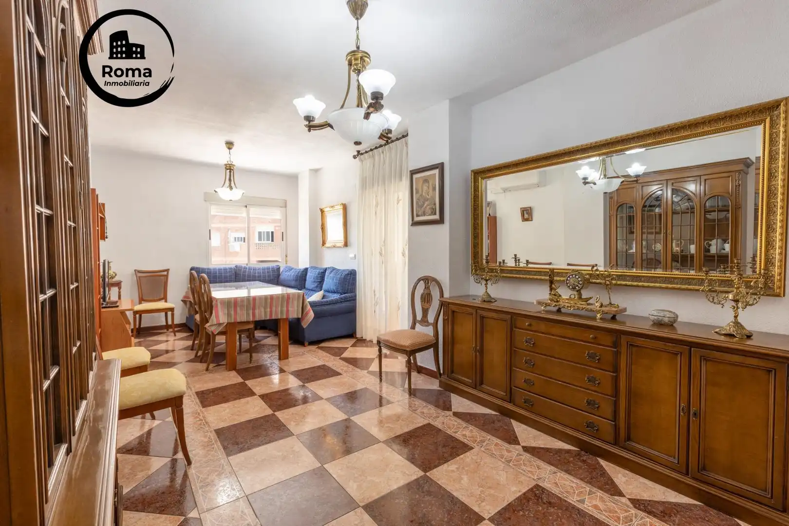 Comedor de Piso en venta en Granada con Terraza, Amueblado y Balcón