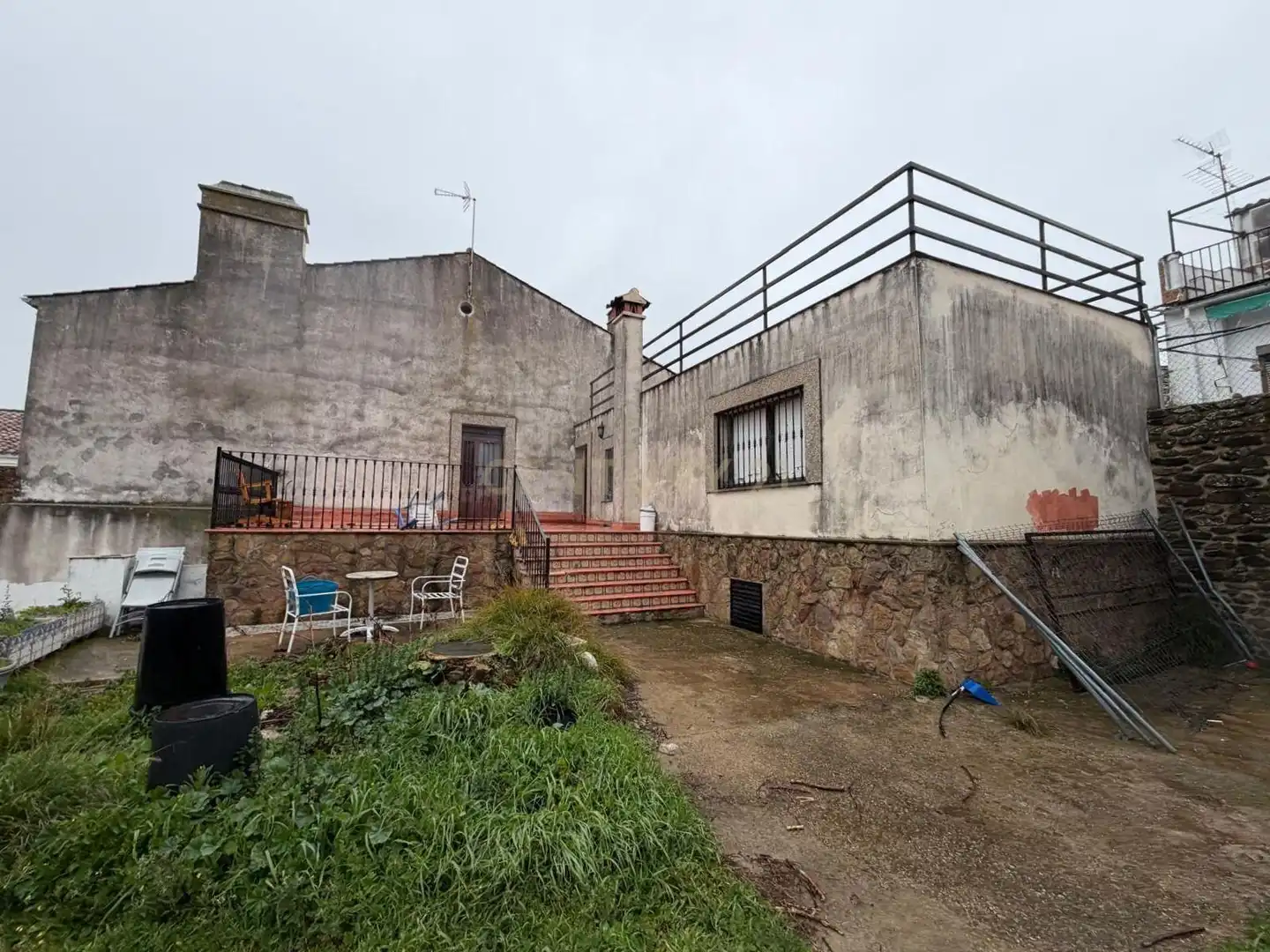 Vista exterior de Casa o chalet en venta en Madroñera con Jardín privado, Horno y Lavadora
