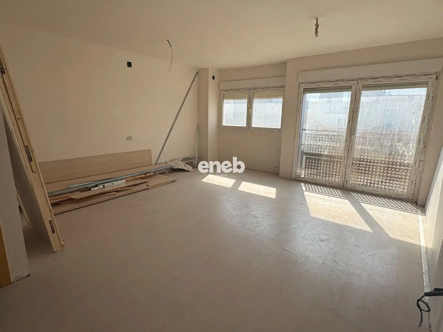 Flat with lift for sale in Montejurra