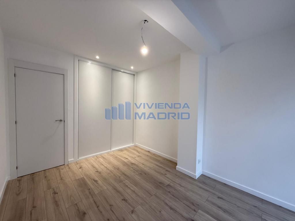 Habitación de Piso en venta en  Madrid Capital con Calefacción