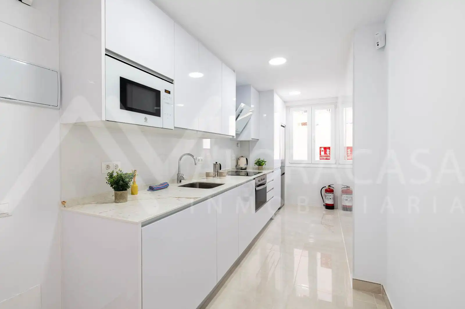 Flat for rent in Calle Orfila, Parque Ayala - Jardín de la Abadía - Huelín