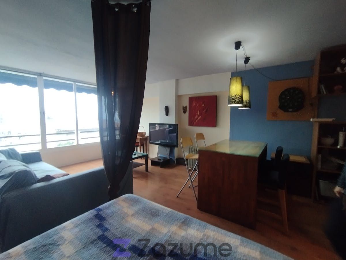 Sala d'estar de Estudi de lloguer en  Palma de Mallorca amb Jardí privat, Parquet i Terrassa