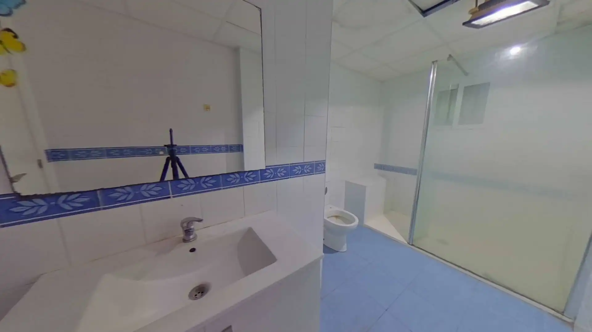 Bathroom of Houses for sale in La Puebla del Río  with Private garden and Terrace