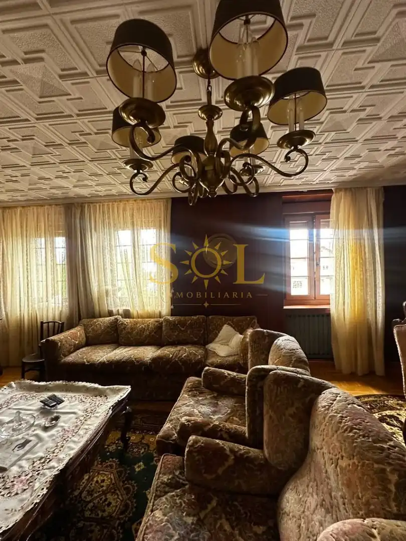 Sala de estar de Casa o chalet en venta en Cabrillanes con Calefacción y Jardín privado
