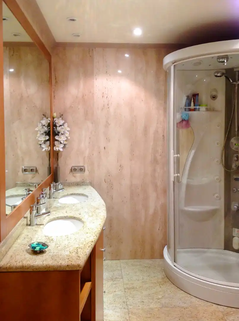Baño de Piso de alquiler en Madrid con Aire acondicionado, Calefacción y Amueblado
