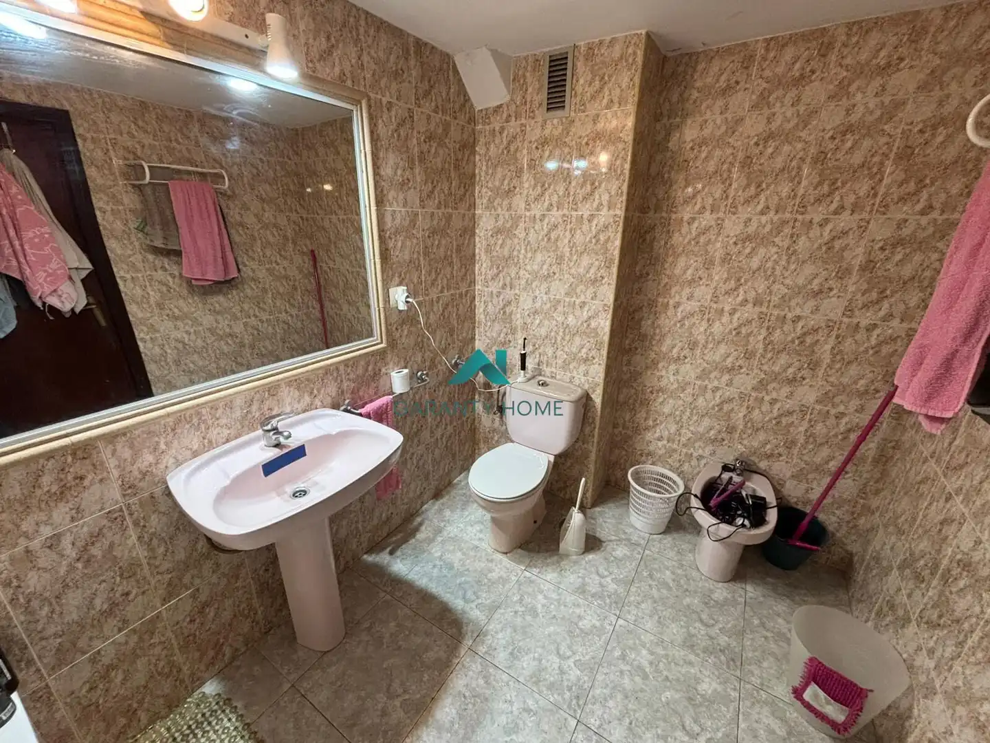 Baño de Piso de alquiler en Jaén con Amueblado y Balcón