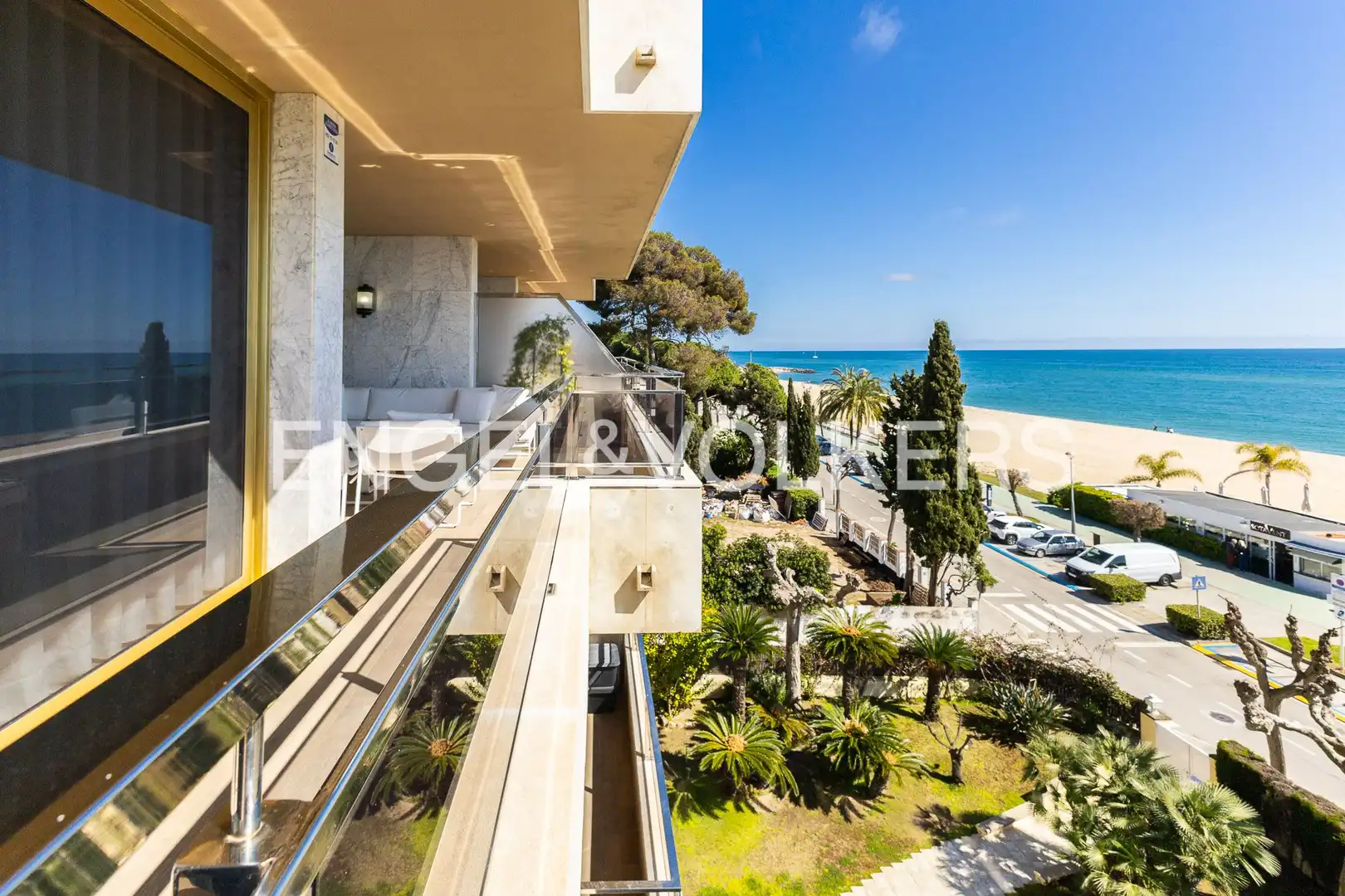 Vista exterior de Piso en venta en Caldes d'Estrac con Aire acondicionado, Calefacción y Jardín privado