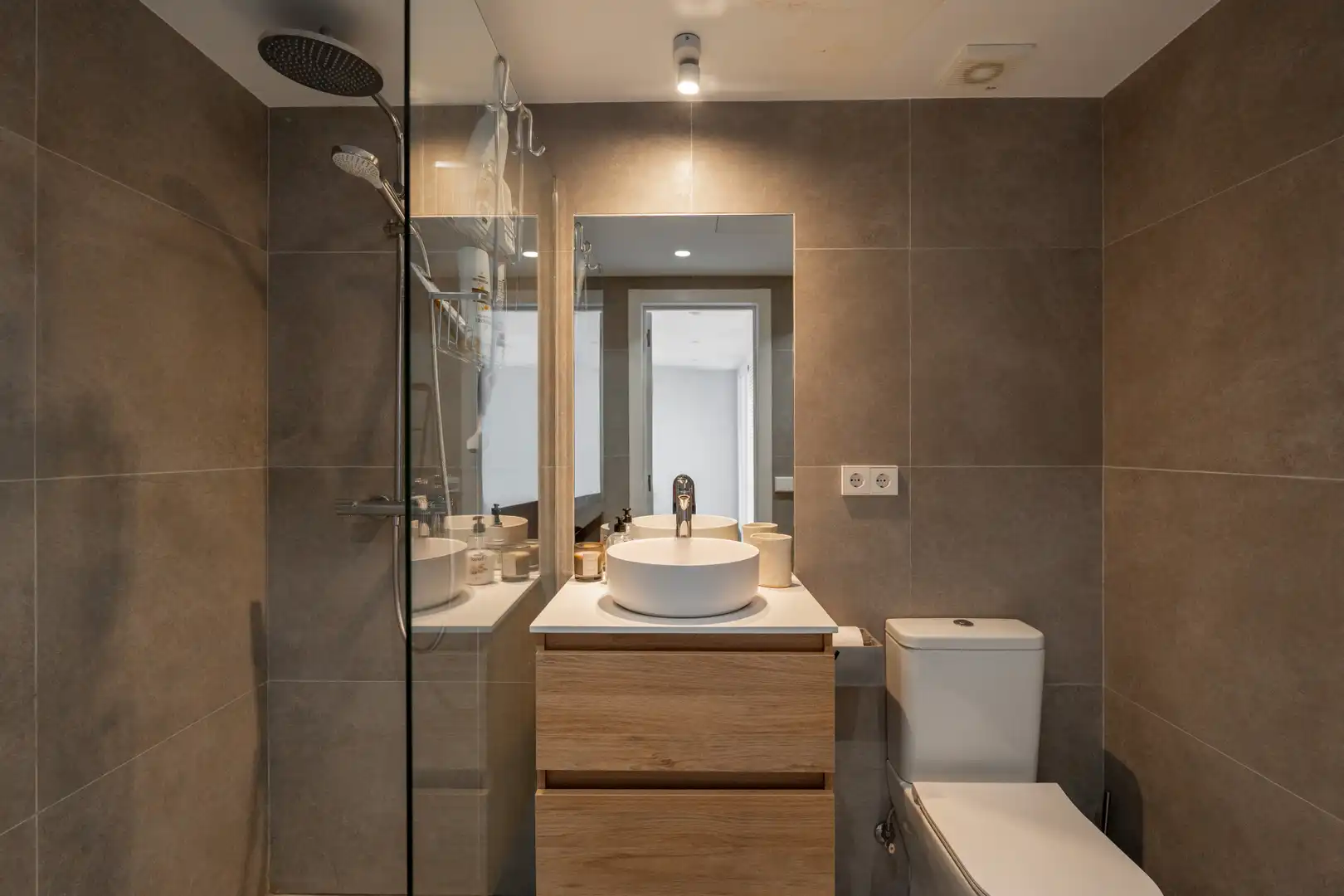 Baño de Casa adosada en venta en Marbella con Aire acondicionado, Jardín privado y Terraza
